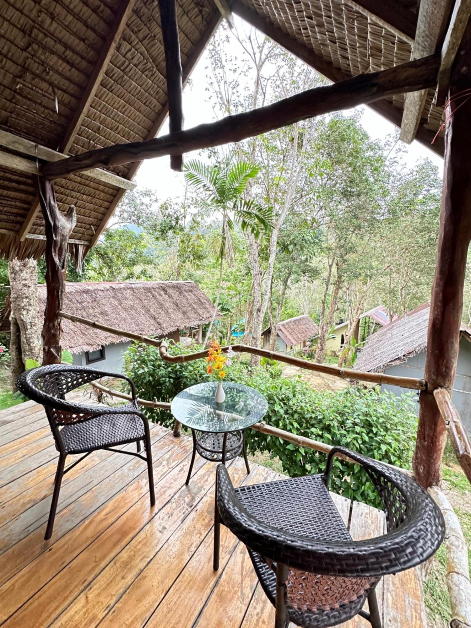 Koh Mook Mountain View Hotel Kültér fotó