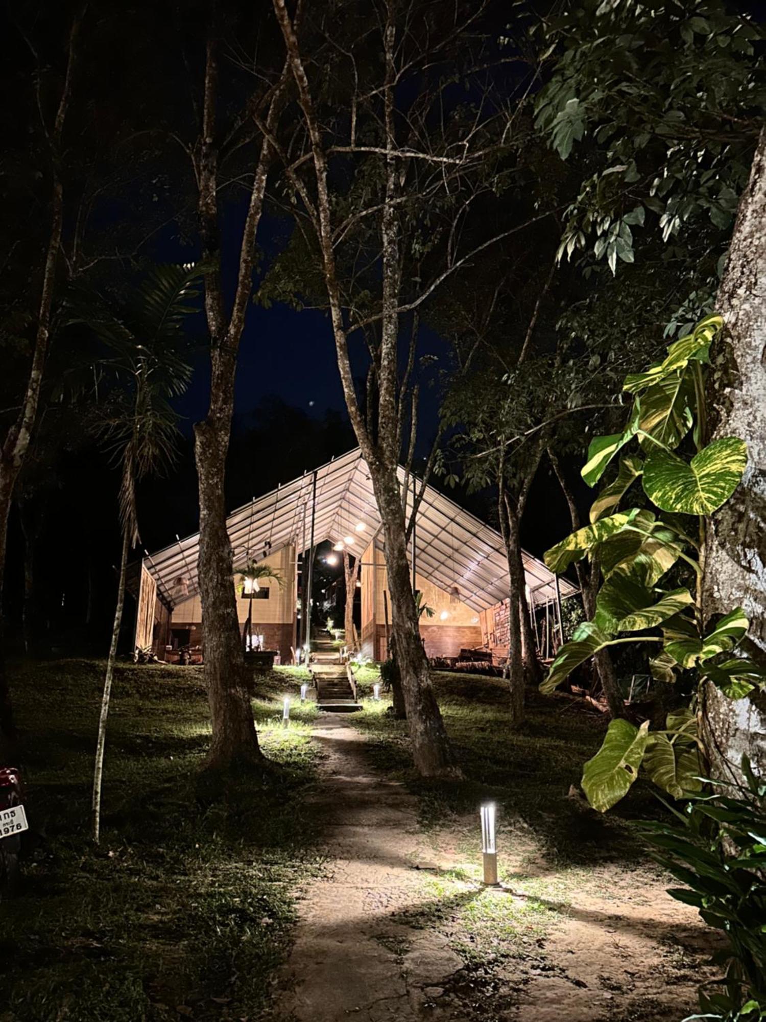Koh Mook Mountain View Hotel Kültér fotó