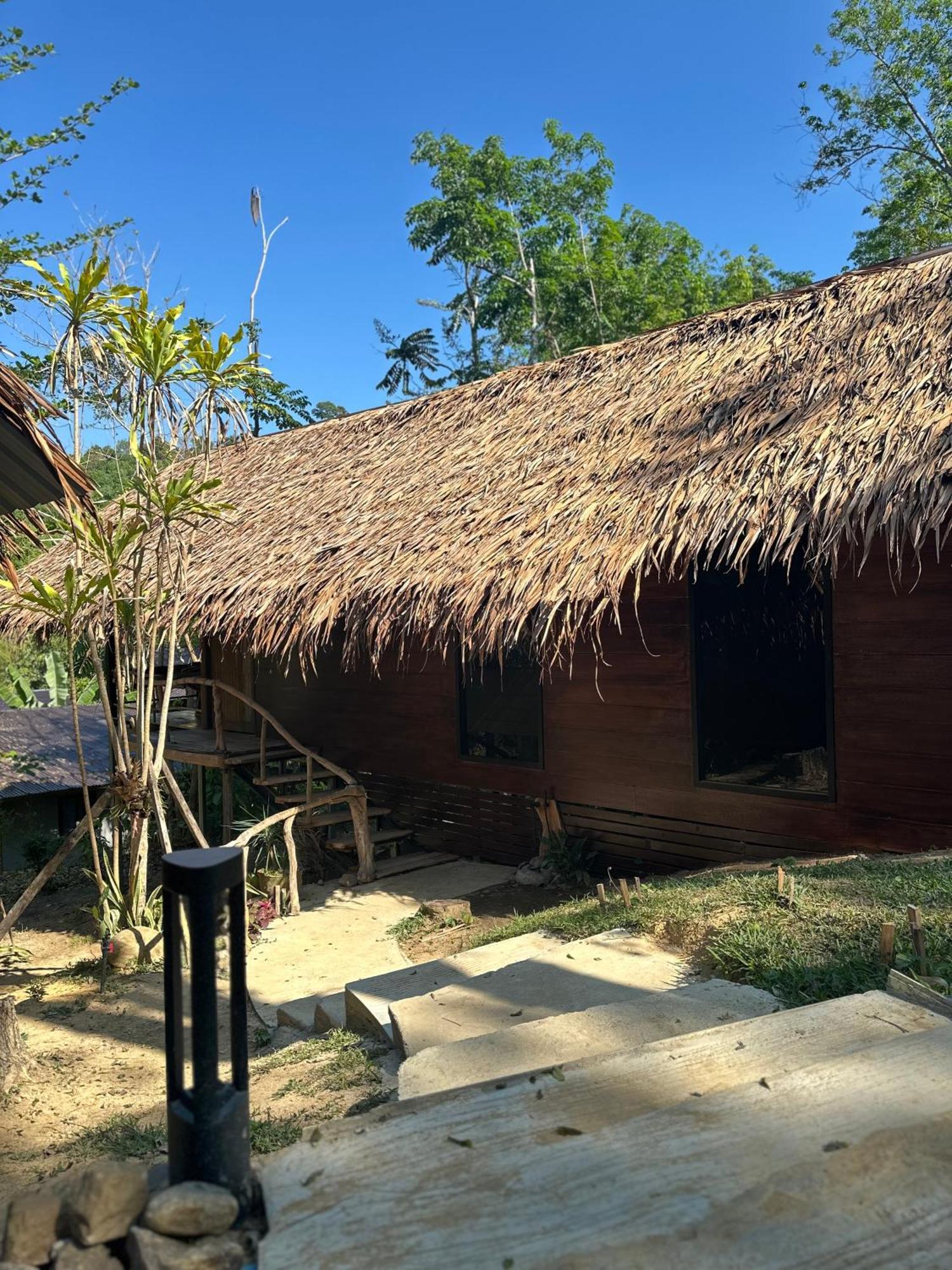 Koh Mook Mountain View Hotel Kültér fotó